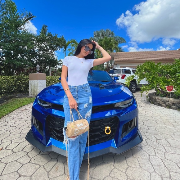 Meet your Posher, Bella - Picture 1 of 1